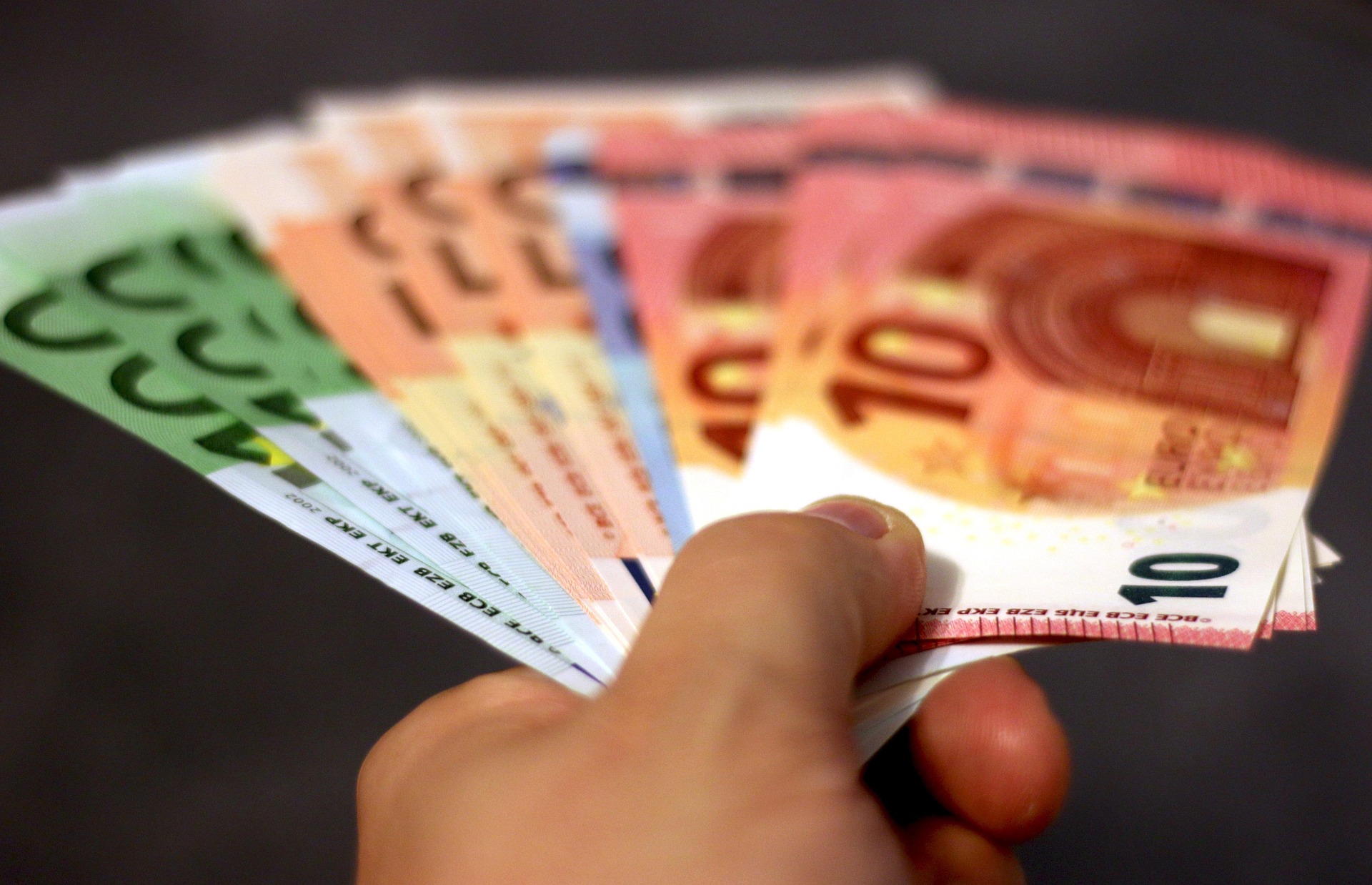 moerschy-money-1005465_1920