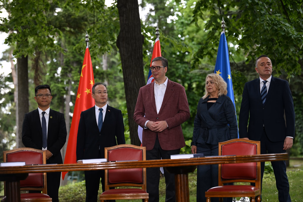 alkesandar vucic i kinezi