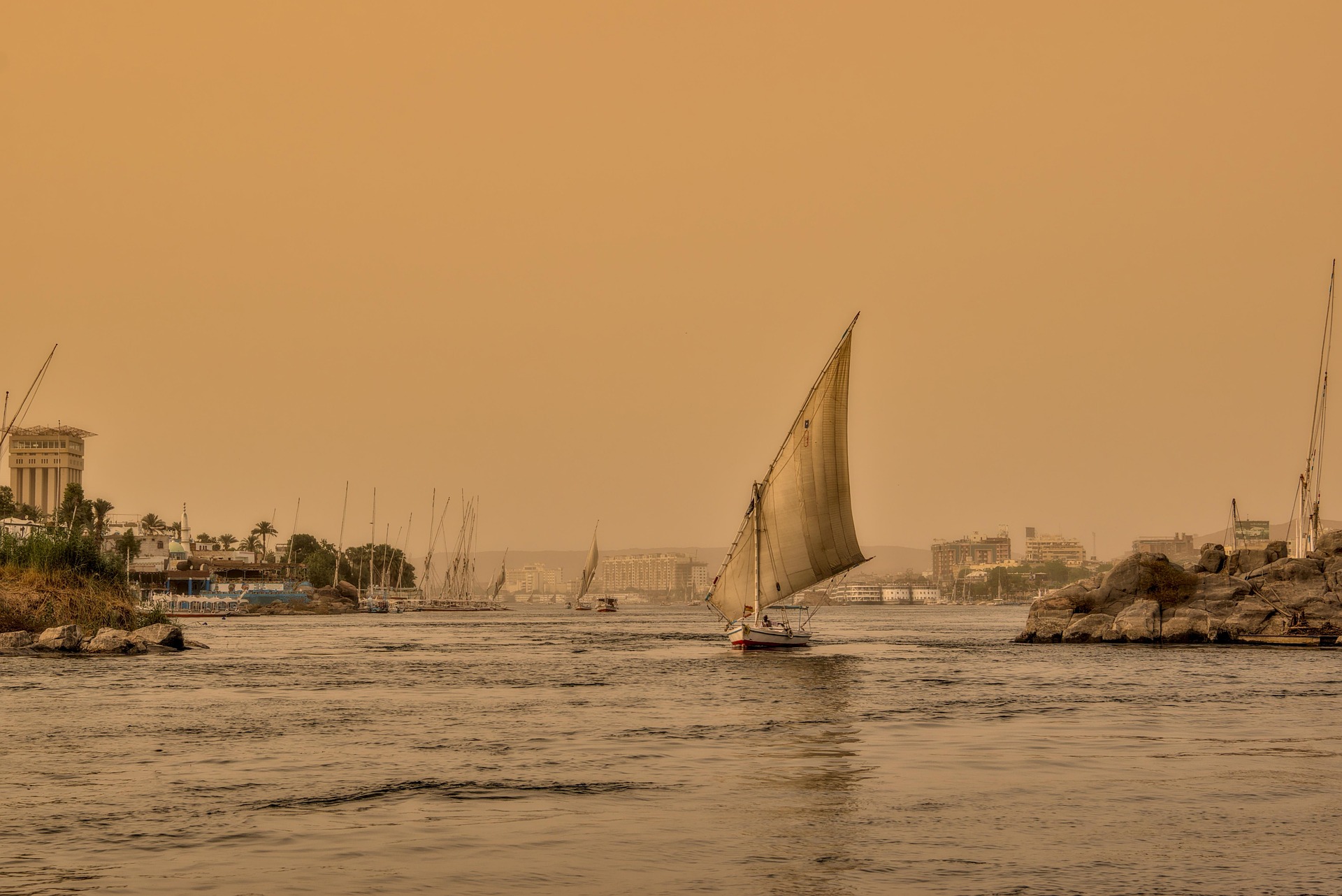 peggychoucair-felucca-7237715_1920
