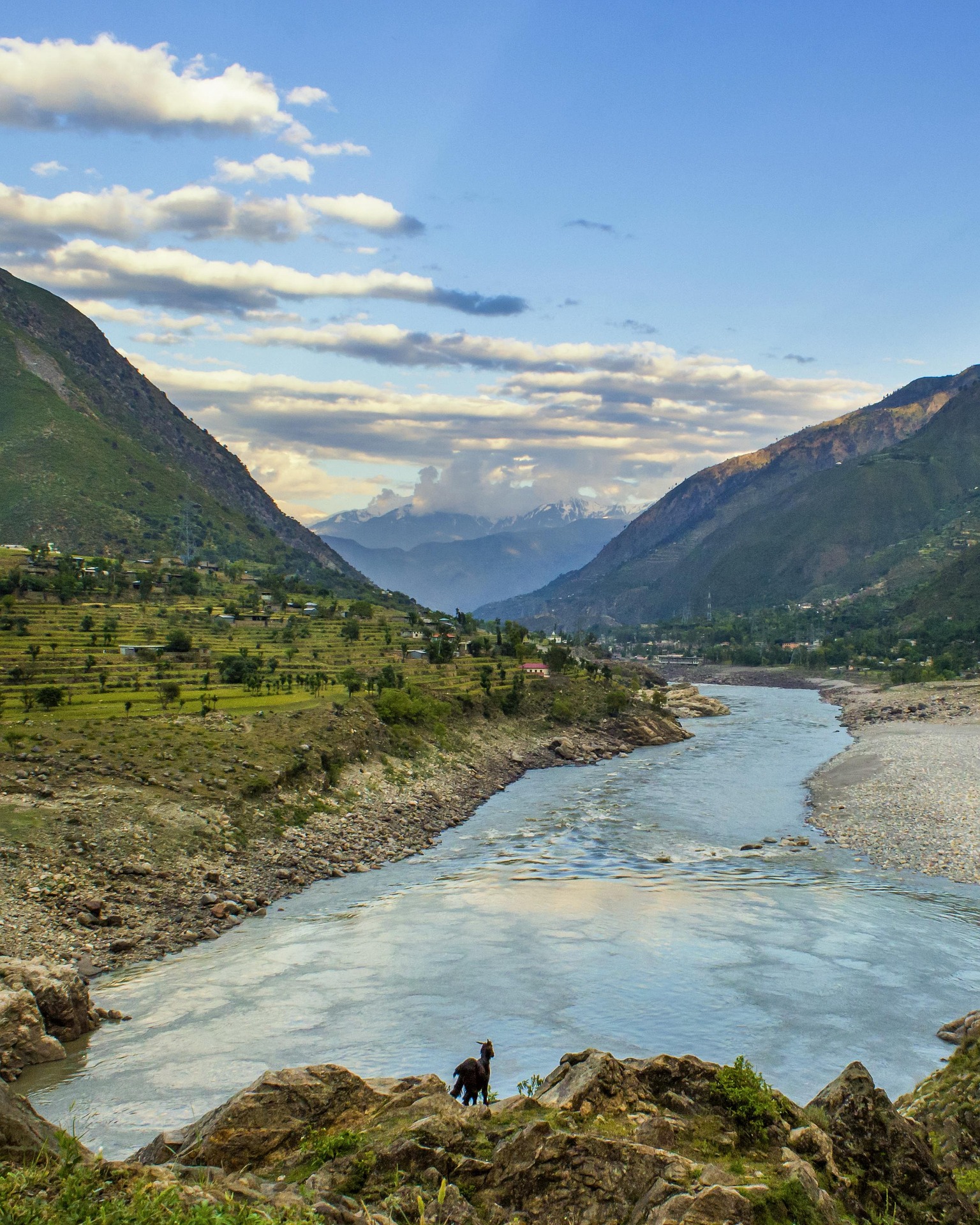 faysalkhan101-river-4223887_1920