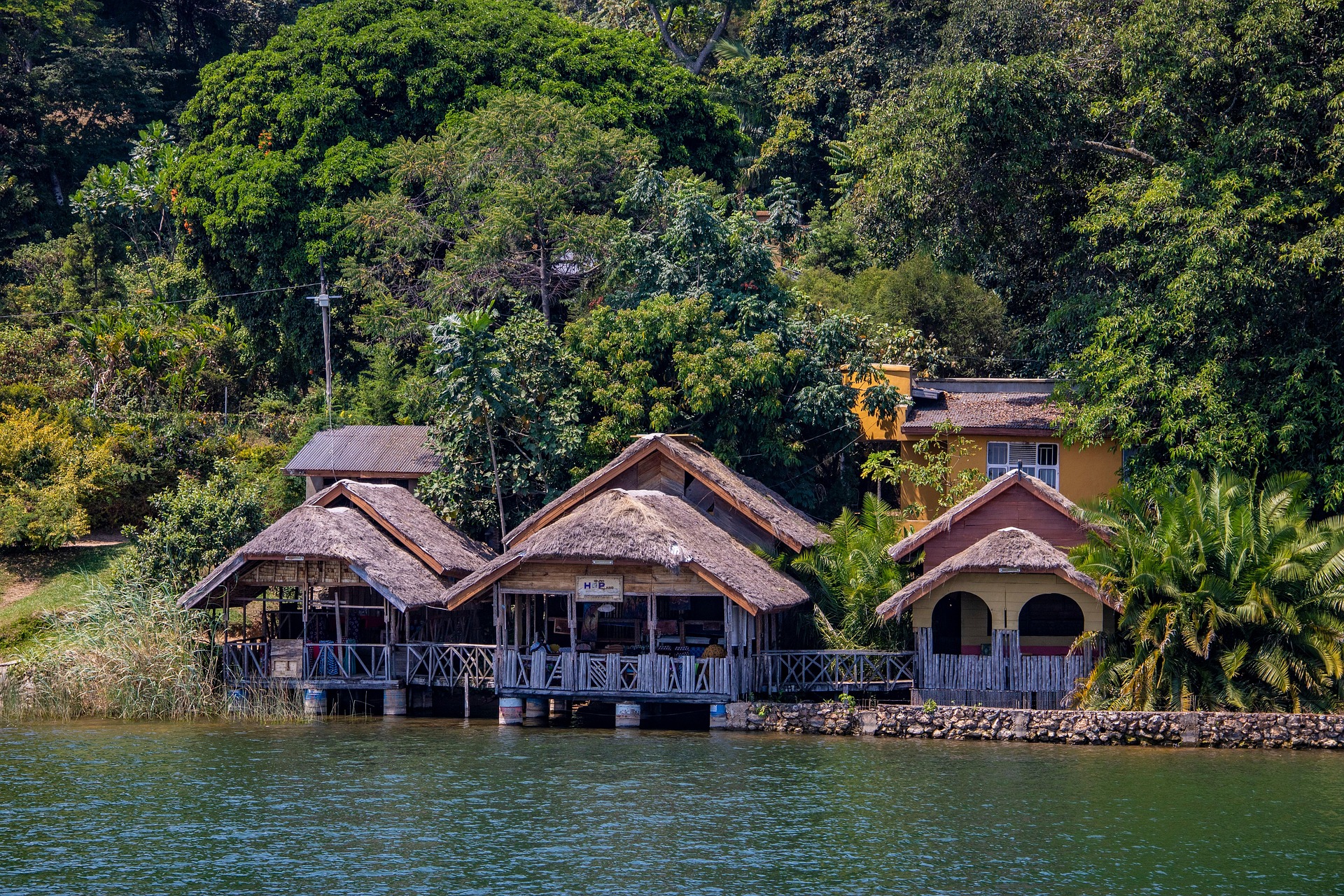 destinolas_bwenge-congo-7342998_1920