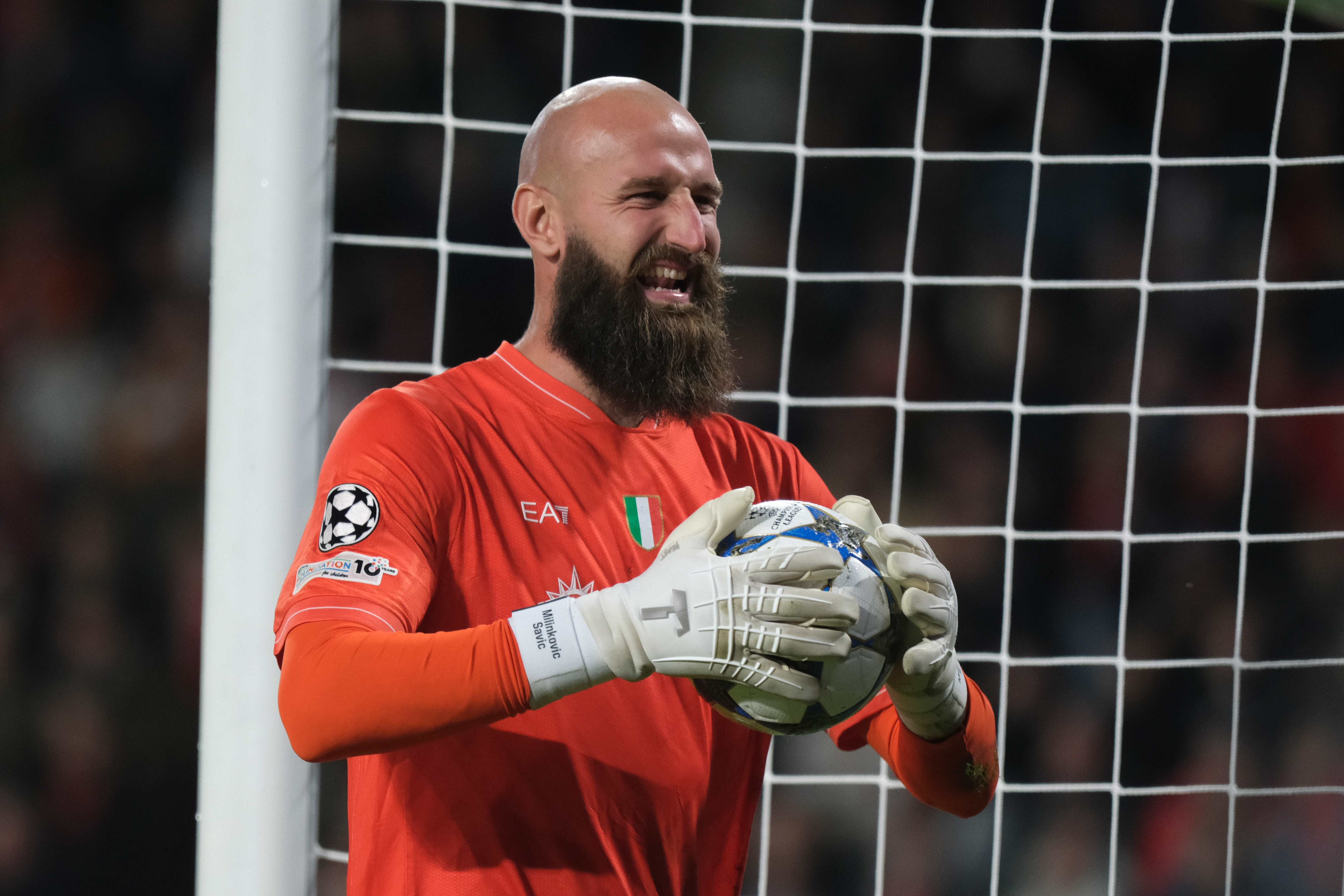 Napoli's goalkeeper Vanja Milinkovic-Savic reacts during the Champions League opening phase soccer match between PSV and Napoli in Eindhoven, Netherlands,Tuesday, Oct. 21, 2025. (AP Photo/Patrick Post)