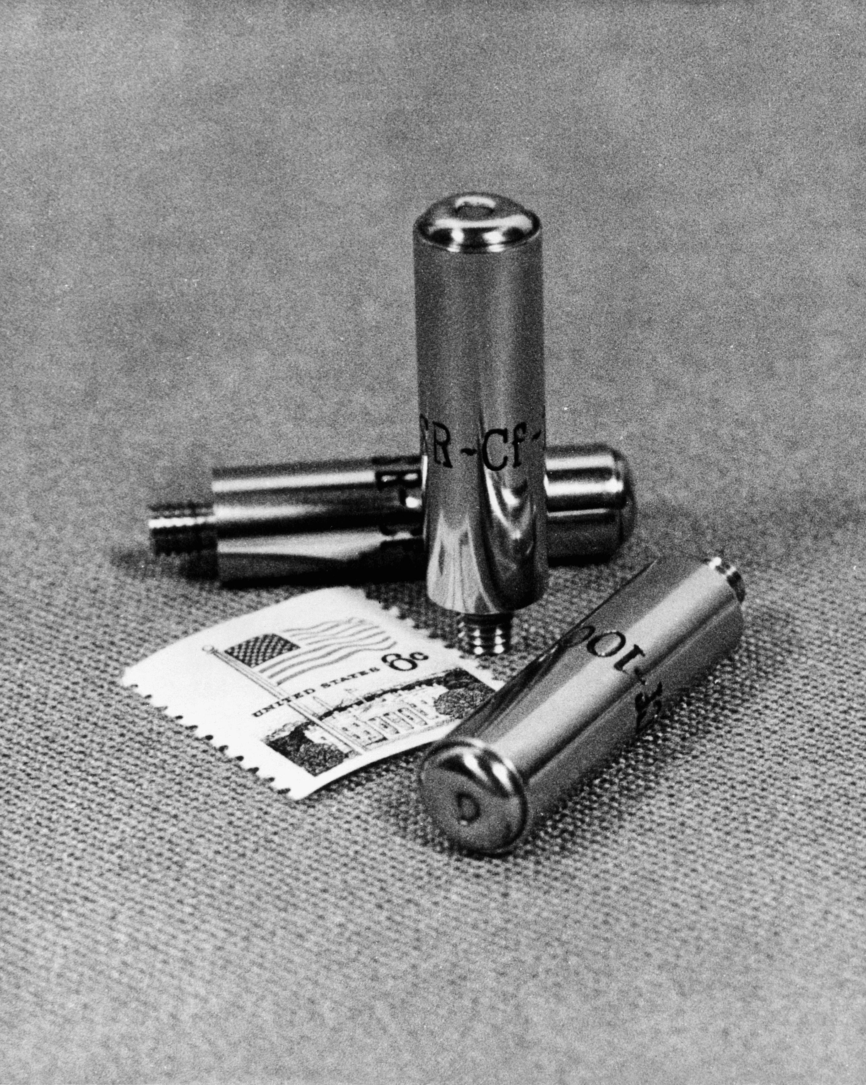 Californium-252 neutron sources. Californium (Cf) is a chemical element