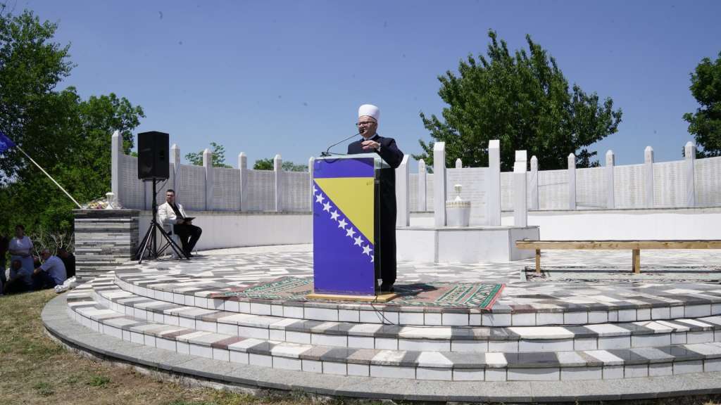 muftija dedović-l_fe9658f4d2a3c833491674454266dc8e