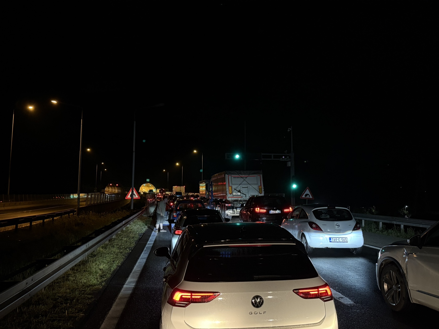 kolone sudar autoput tunel ovogošća.jpg