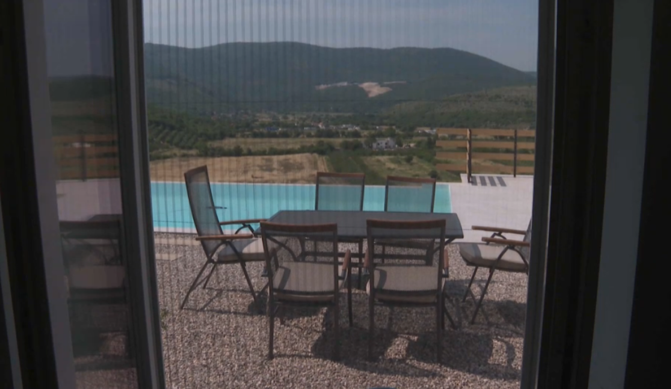 blagaj-mostar-vila-bazenScreenshot 2026-06-08 214252