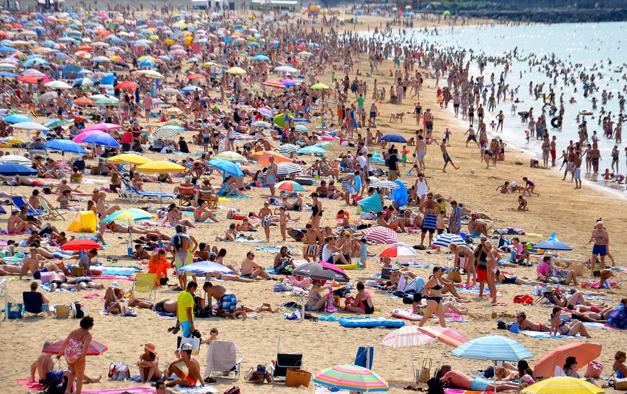 1752144743_beach-654641_1280.format-avif.width-900