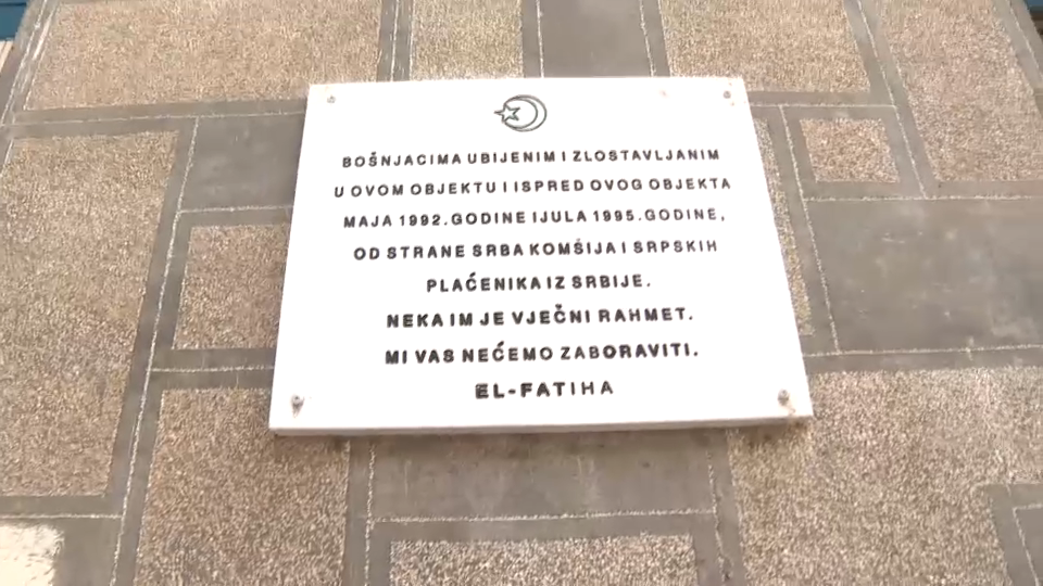 spomen ploca srebrenica