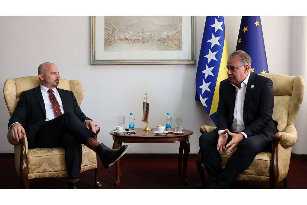 Ginkel Niksic, Vlada FBiH