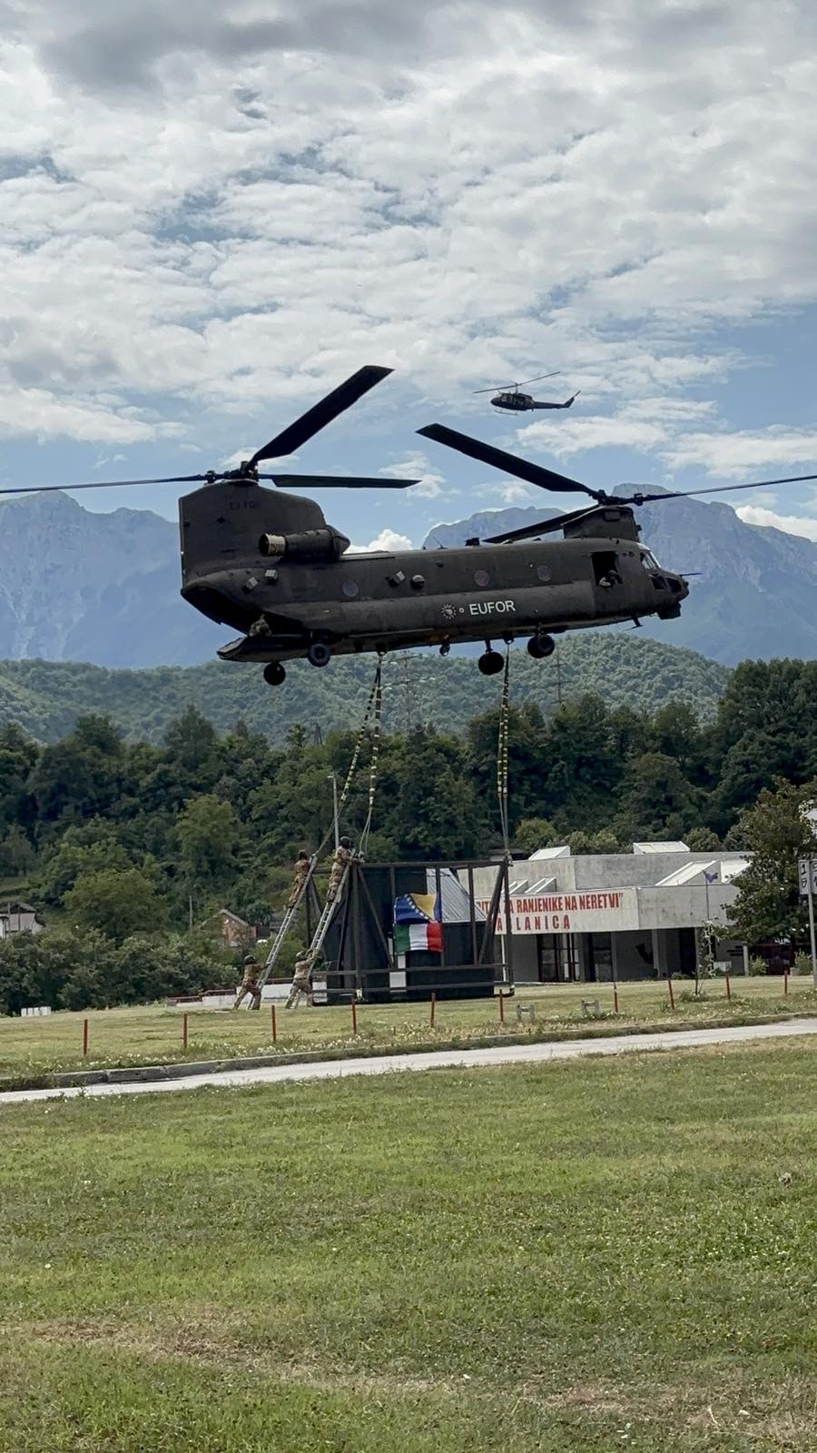 helikopter-vježba-eufor-vviber_image_2026-07-06_10-48-44-286.jpg