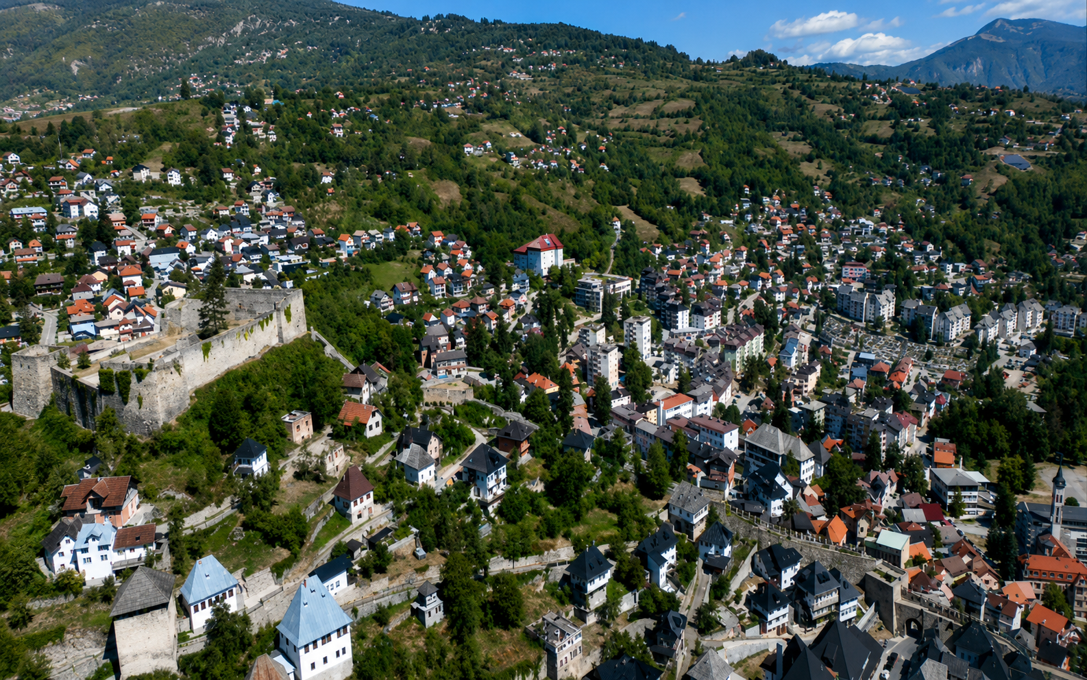 jajce-dron-536a148b-14b3-4359-aa96-54d7d743f694