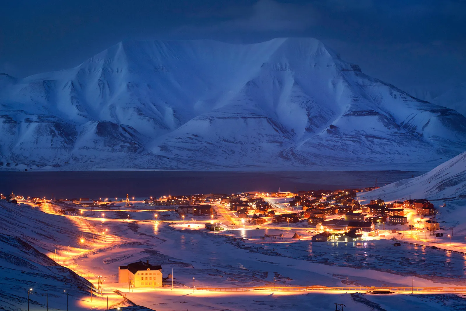 02-travel-guide-to-svalbard-islands-norway-north-pole
