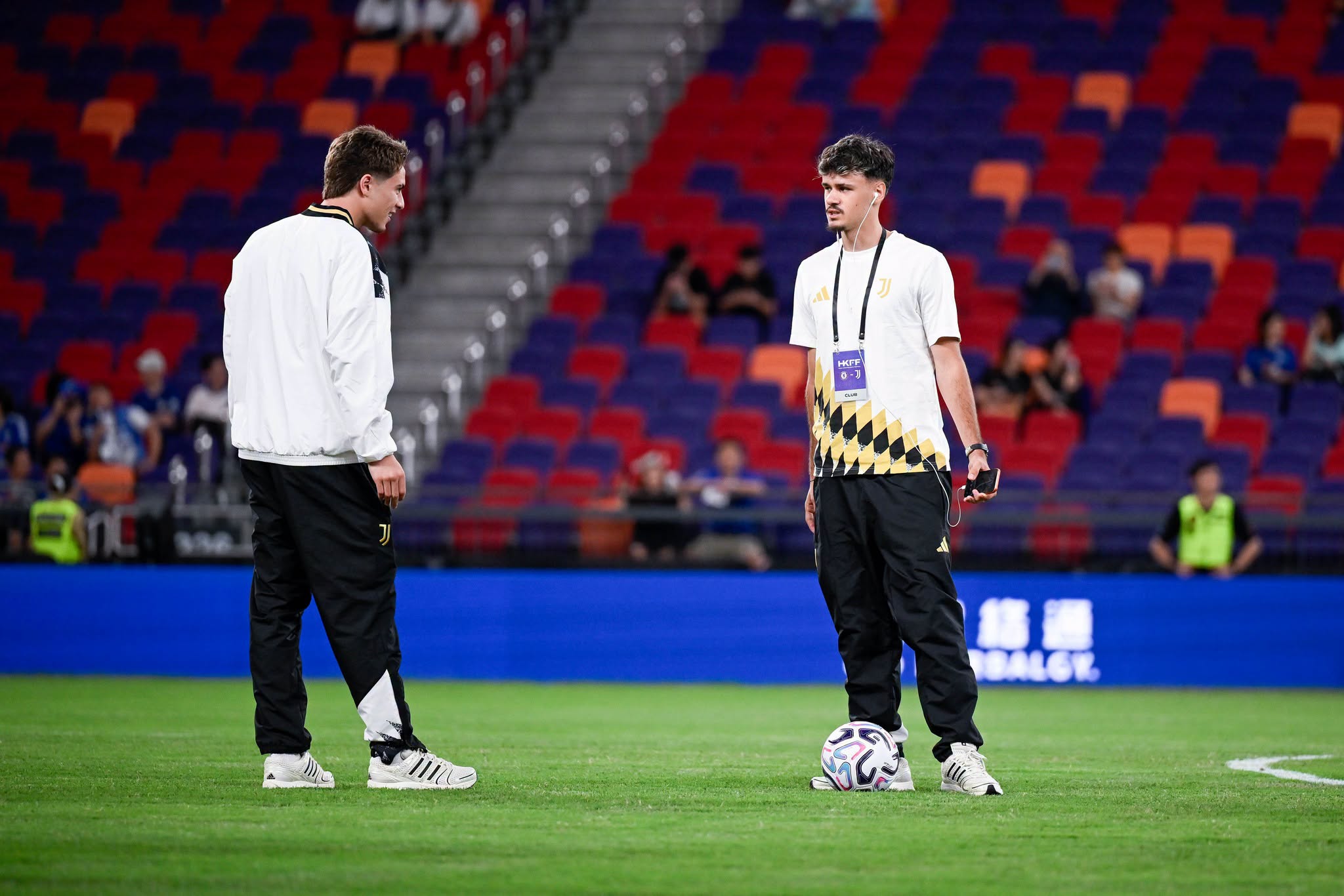 HONG KONG, CHINA - AUGUST 5: Kenan Yildiz, Kerim Alajbegovic of Juventus during the pre season friendly match between Chelsea and Juventus on August 5, 2026 in Hong Kong, China. (Photo by Daniele Badolato - Juventus FC/Juventus FC via Getty Images)