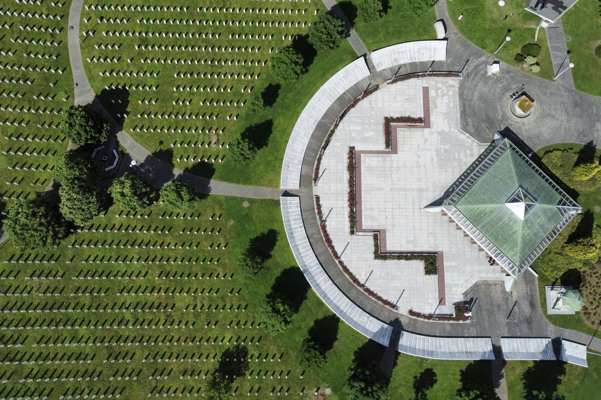 memorijalni centar srebrenica