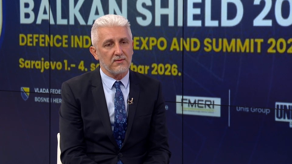 Direktor UNIS grupacije Denis Silajdžić za N1 govorio je o rastu potražnje za proizvodima namjenske industrije BiH, novim ugovorima, barutu, investicijama i razvoju dronova.