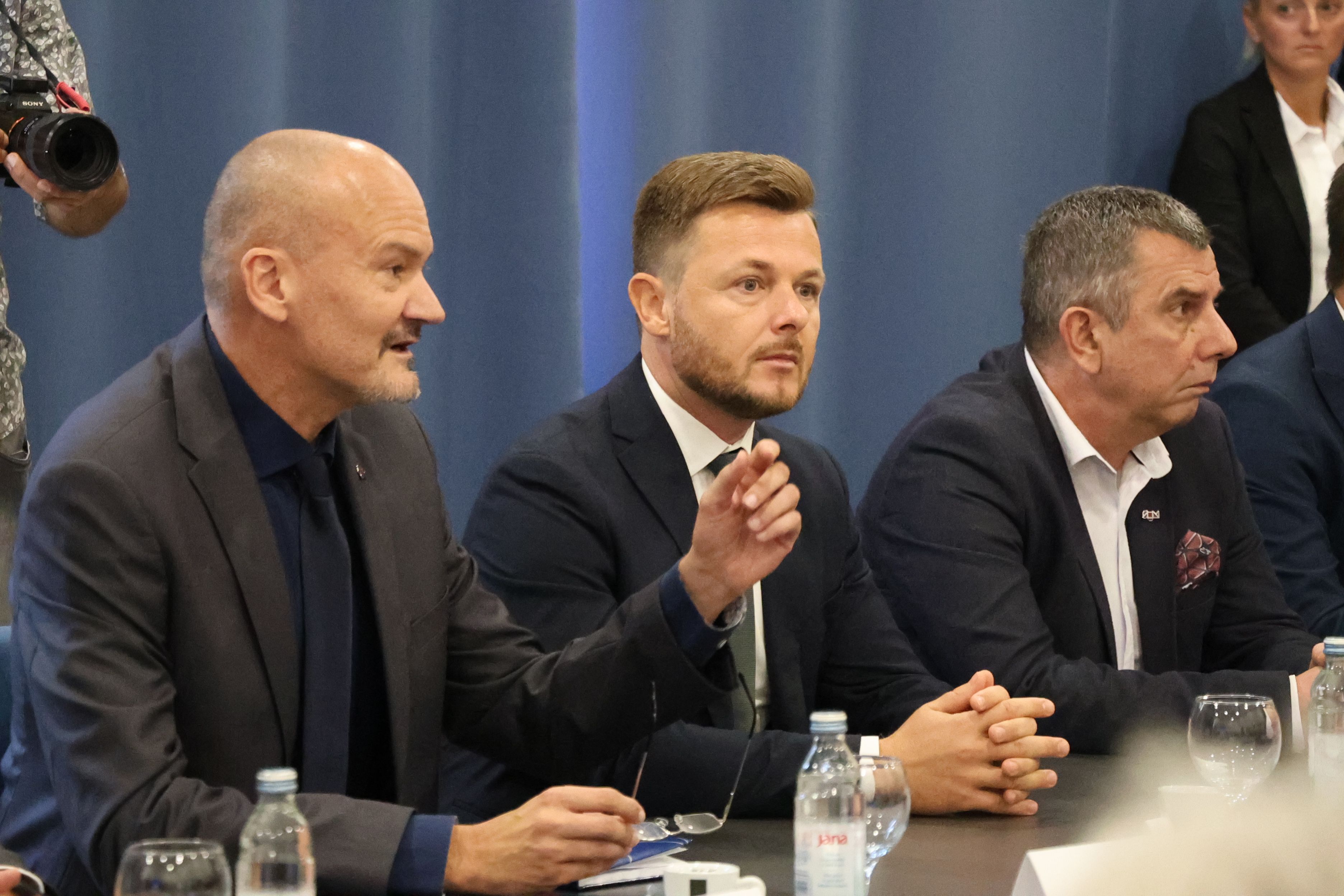 MOSTAR, 1. rujan (FENA)- Predsjednik Vlade Republike Hrvatske Andrej Plenković stigao je u Mostar, gdje danas boravi u radnom posjetu.. (Foto FENA/Mateo Marinović)