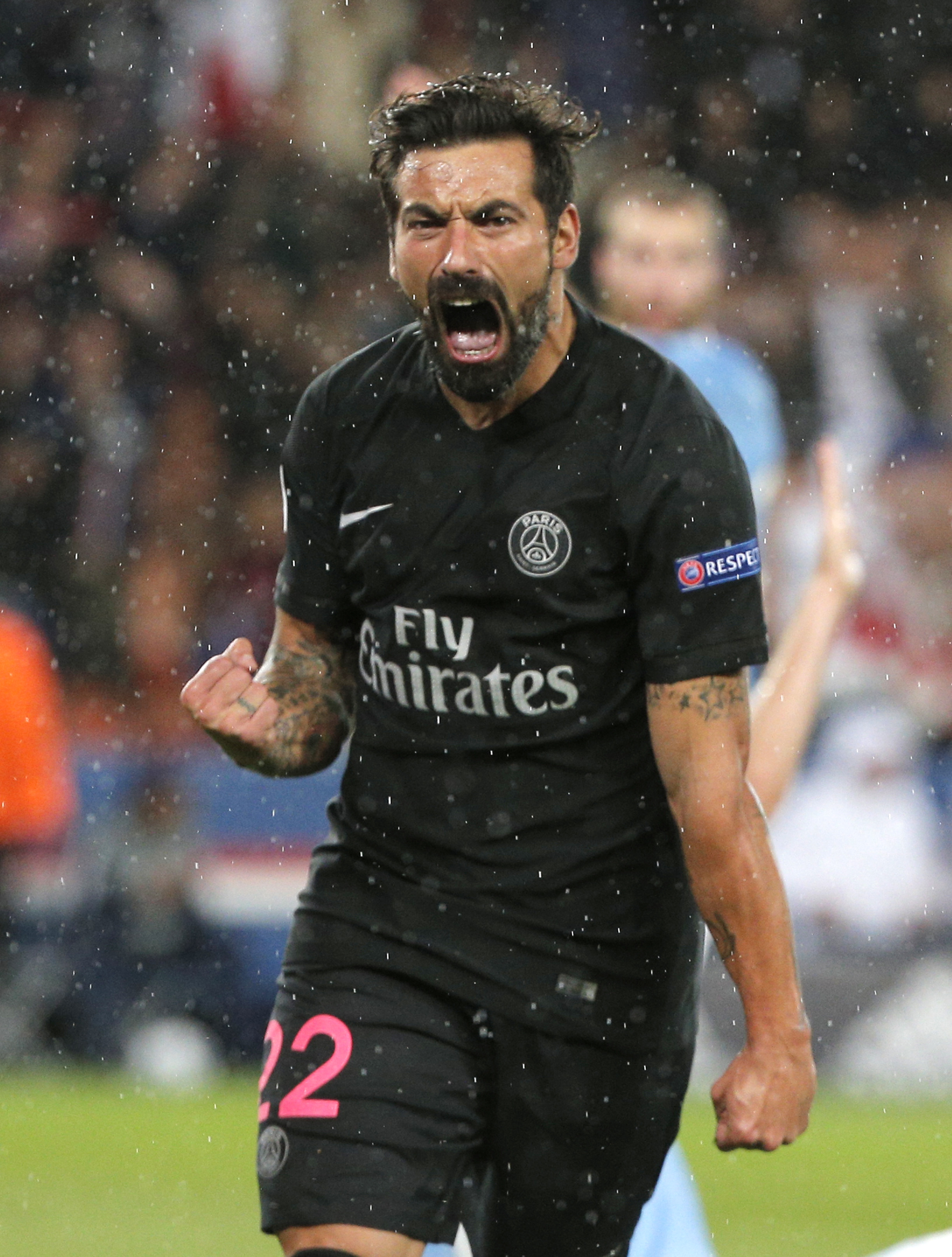 PSG's Ezequiel Lavezzi reacts after missing a chance to score during the Champions League Group A soccer match between PSG and Malmo at the Parc des Princes stadium in Paris, France, Tuesday, Sept. 15, 2015. PSG defeated Malmo 2-0.  (AP Photo/Thibault Cam