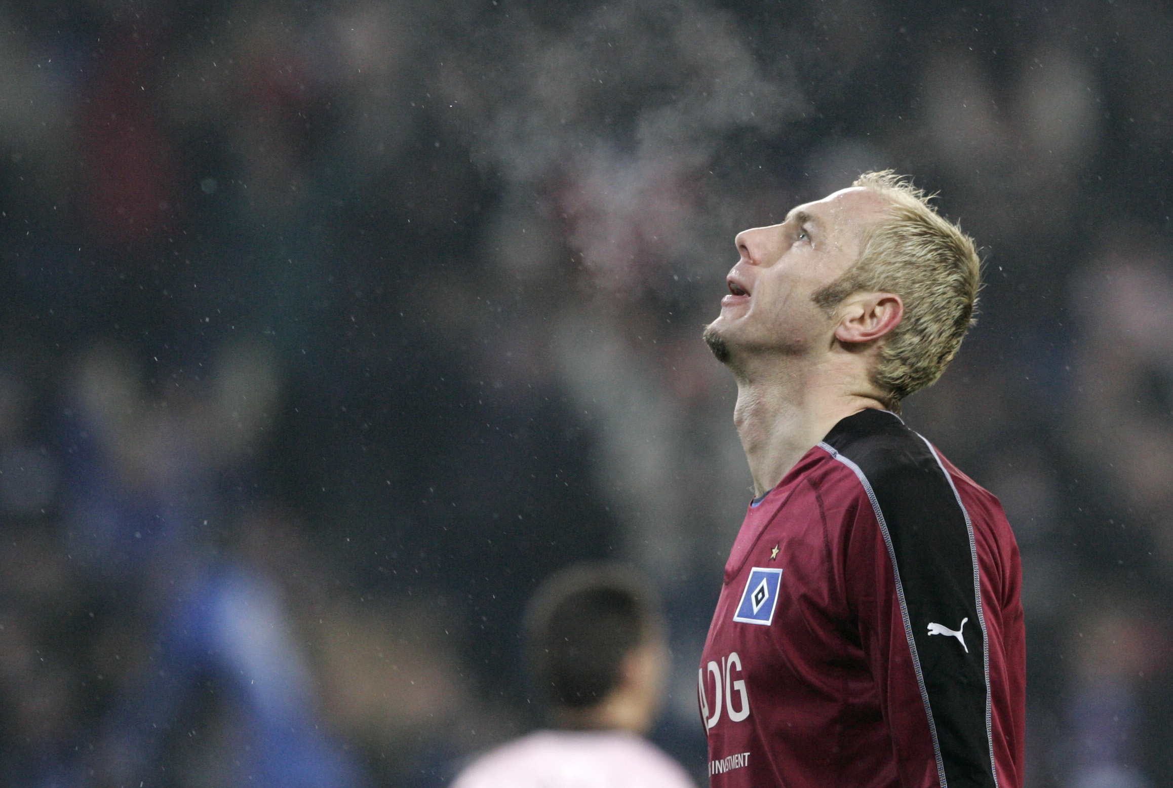 Hamburg's Sergej Barbarez from Bosnia reacts during the UEFA Cup match between Hamburger SV and Rapid Bukarest at the AOL Arena, Hamburg, northern Germany, Thursday,  March 15, 2006.  (AP Photo/Kai-Uwe Knoth)