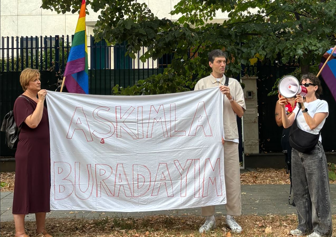 protest turska ambasada