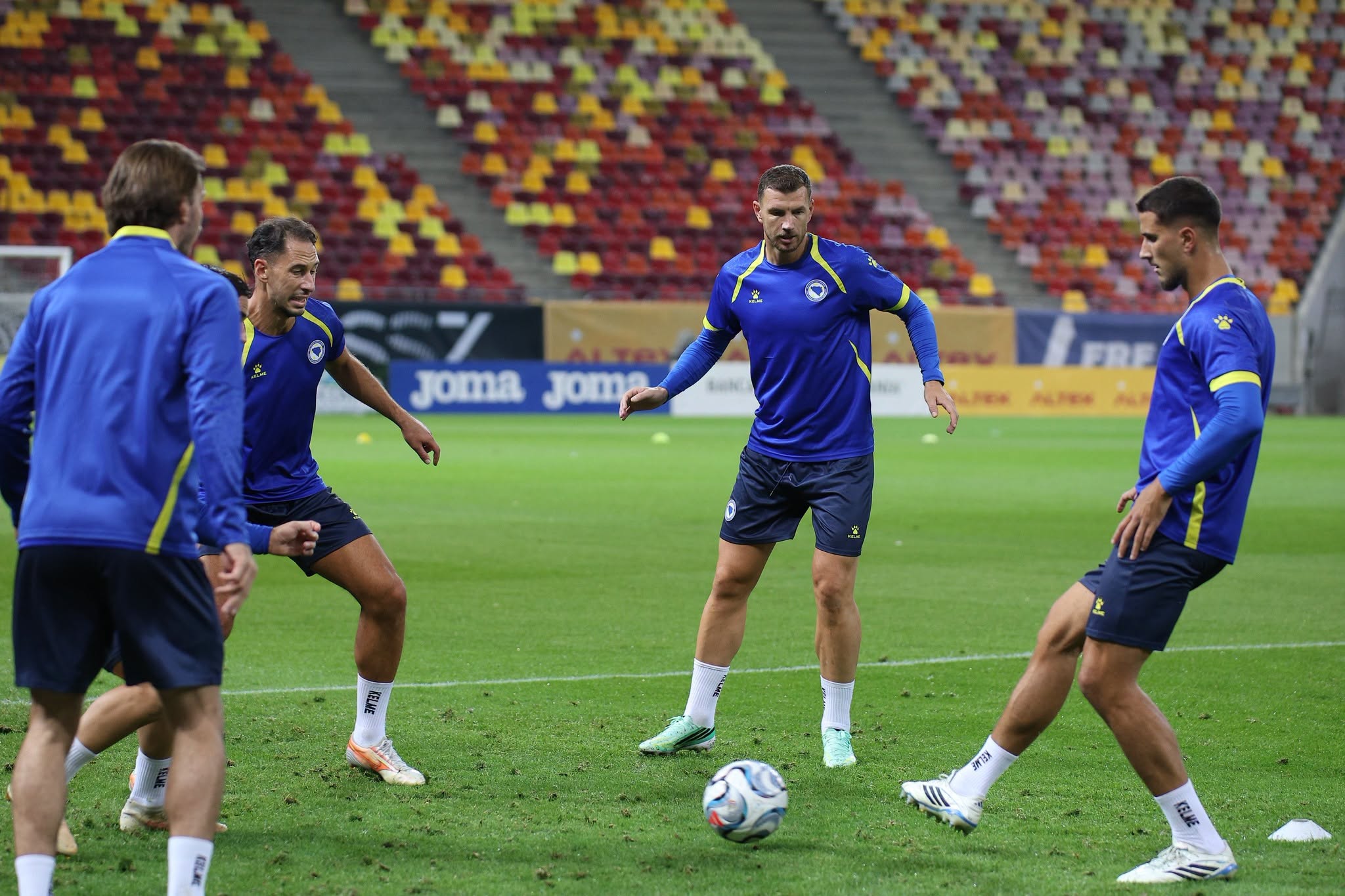 Trening Bukurešt Džeko Smajlović