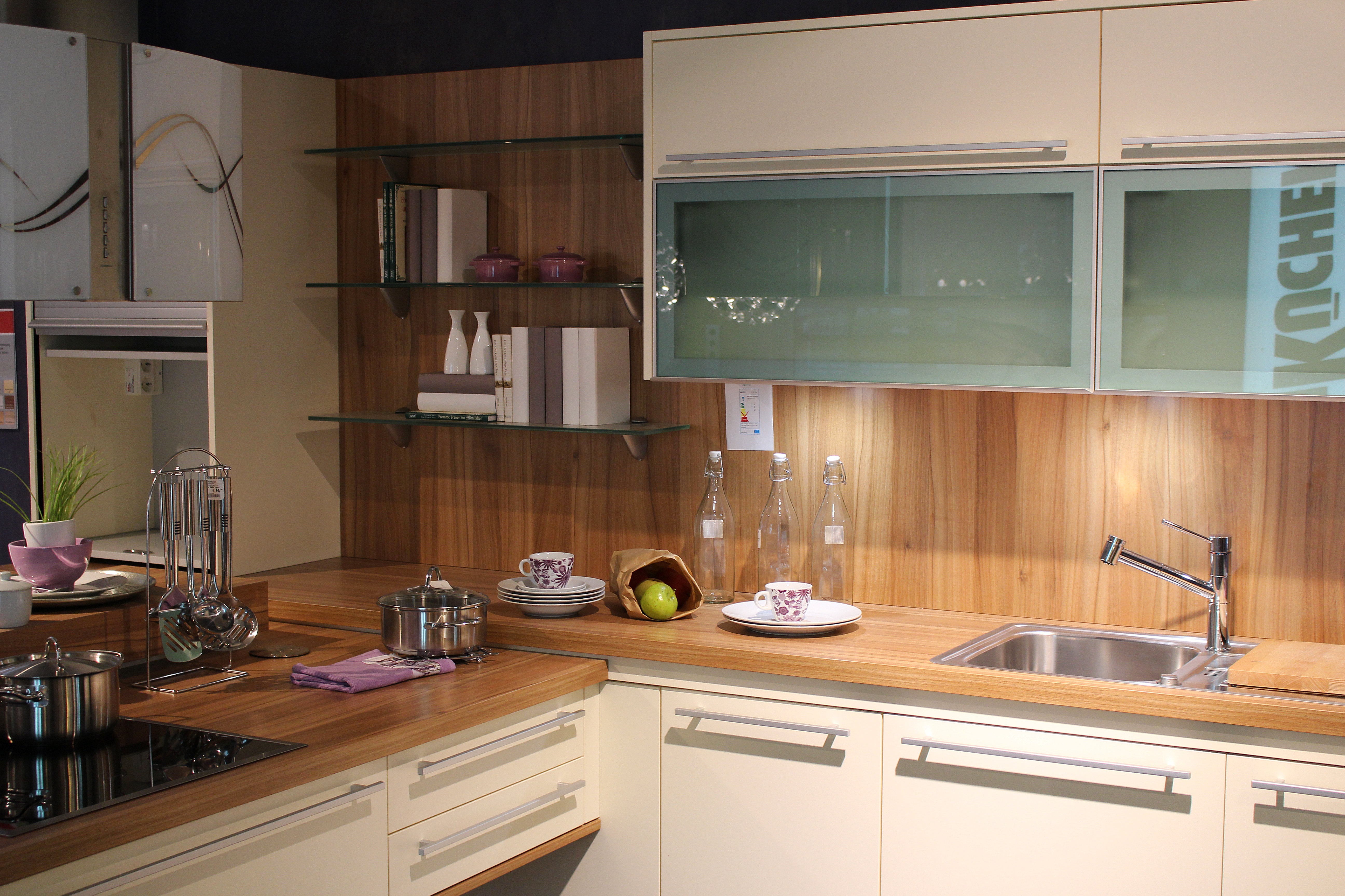 pix1861-kitchen-728721