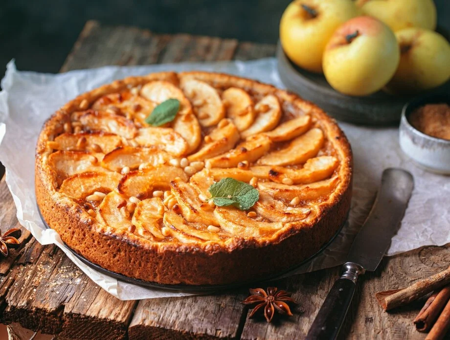 63401226-norveska-torta-od-jabuka