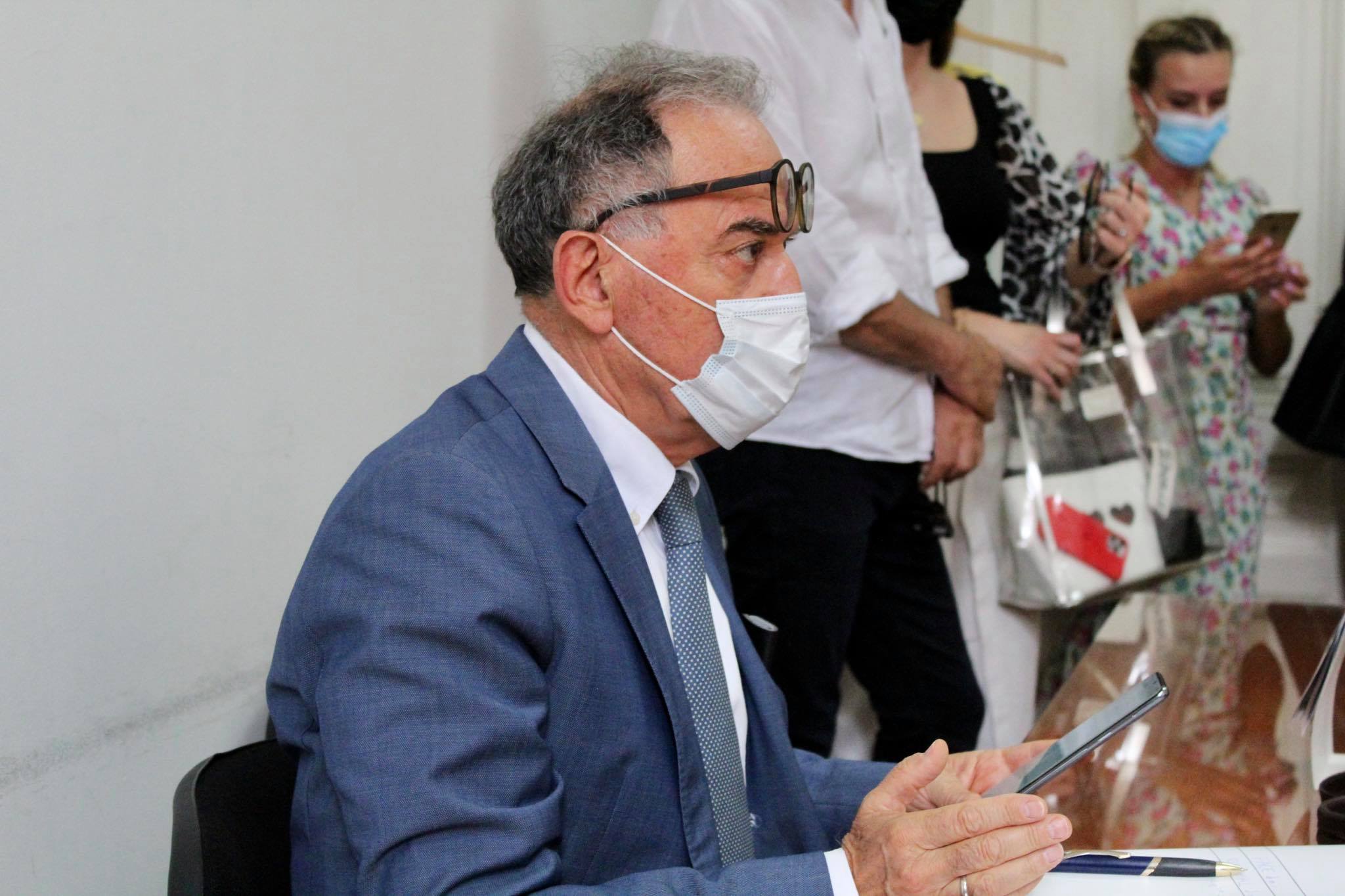 208002166_206637841350674_1928805606760243905_n