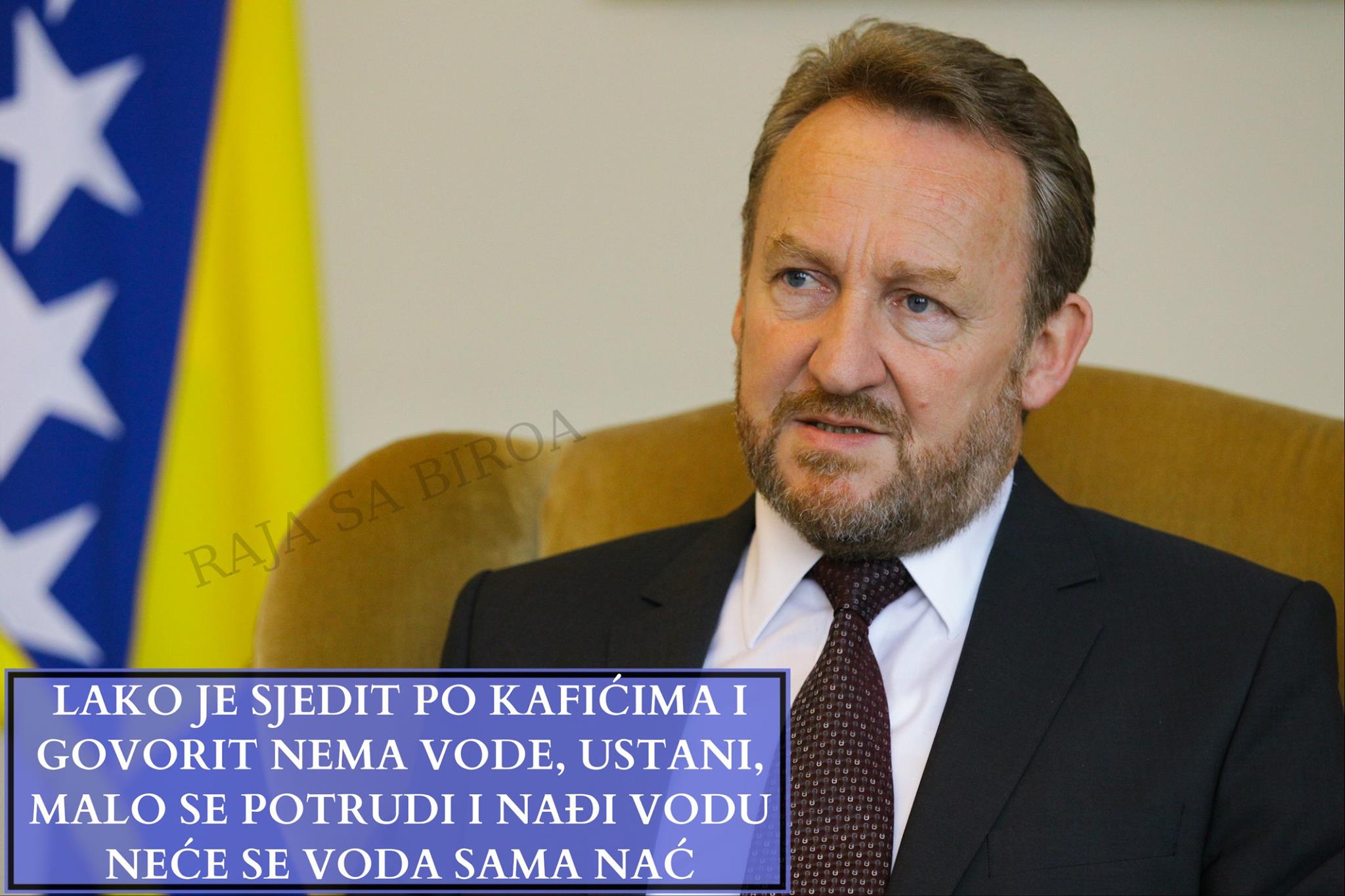 21752551_350048098779861_4924424062630563410_o