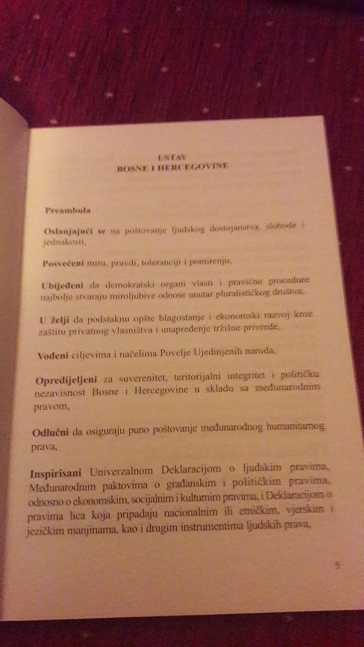 23113225_10155705878439351_1017380872_o