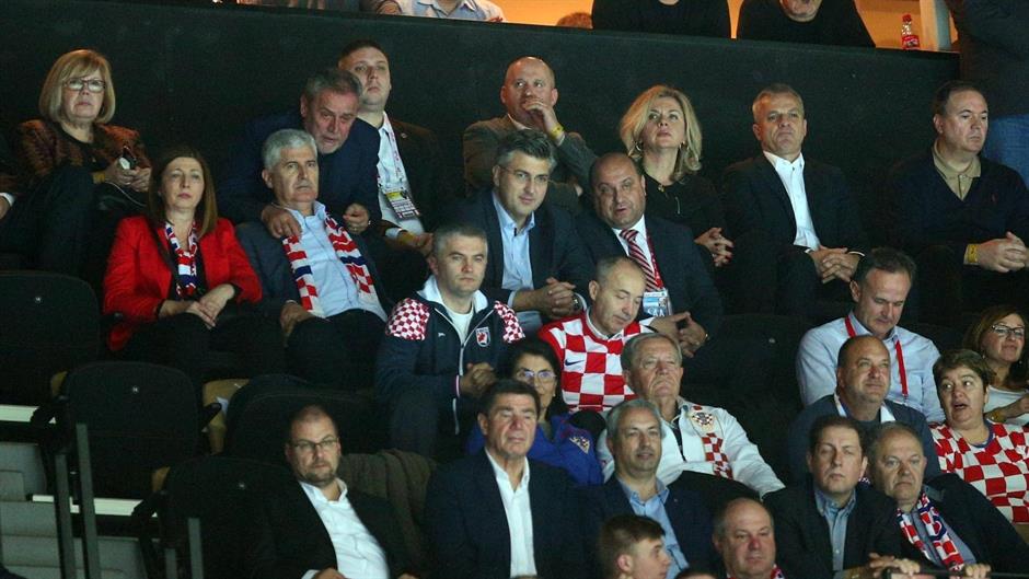 26828304_10212759491236742_4009439_o