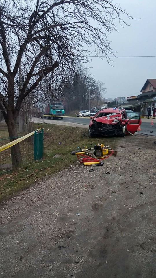 27337079_2209176529108754_6108966626335194582_n