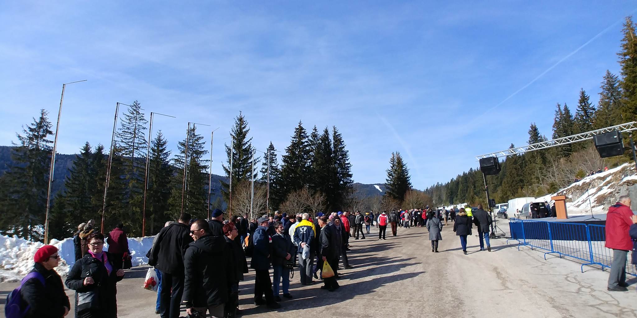 27479399_1601454429949392_1401342310_o