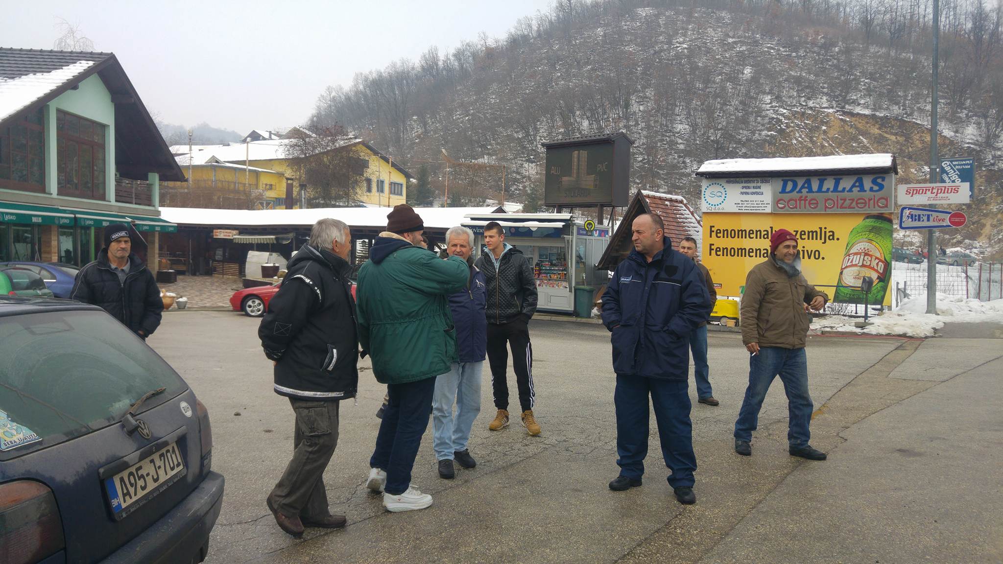 28693711_2114913238740728_324589186_o