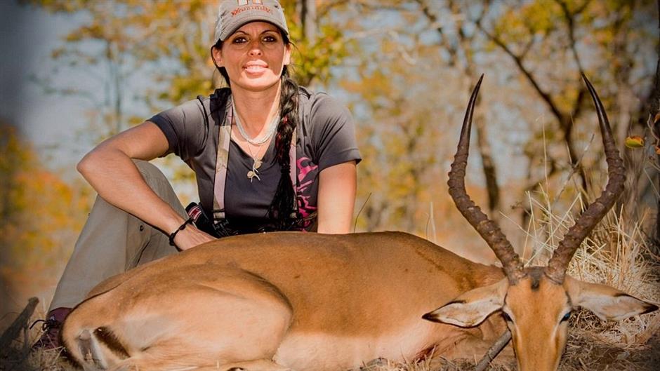 2B07142800000578-3182671-Another_one_Above_Corgatelli_poses_over_an_impala_a_breed_of_ant-a-6_1438485747877