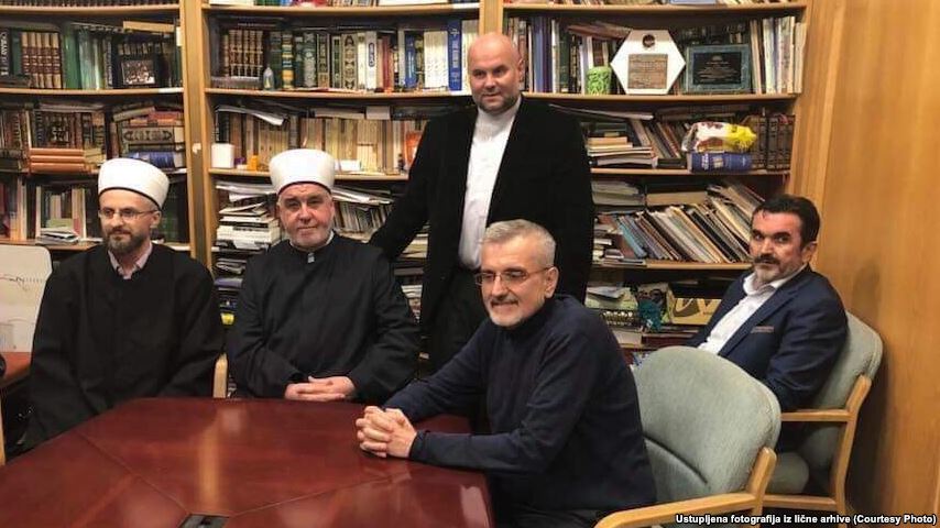 2BE546F1-7630-4BB5-929F-D18629D82E51_cx11_cy11_cw89_w1597_n_r1_s