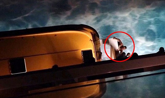 2E2F7F5700000578-3313148-image-a-8_1447217500993