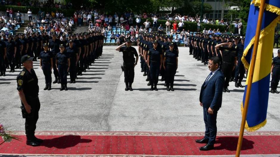 2f33290c5aeead3fe685e252811ea982