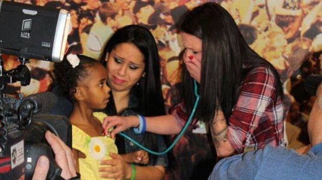 30C5C64F00000578-3425896-image-m-68_1454297466433