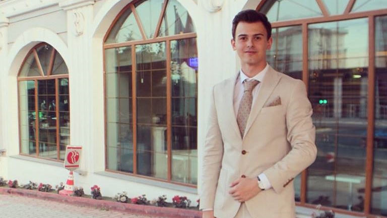 31543859_10216482780568582_543217370424934400_n