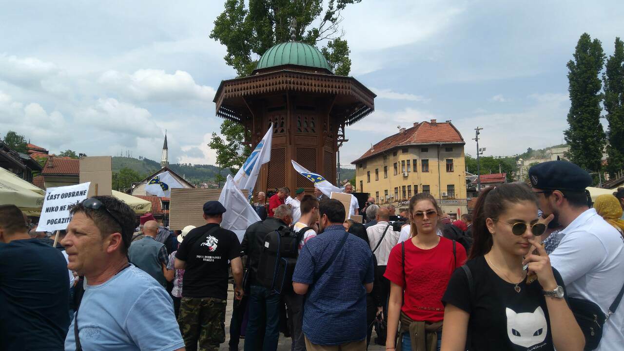 31914118_10156280375484061_6508477995932450816_n