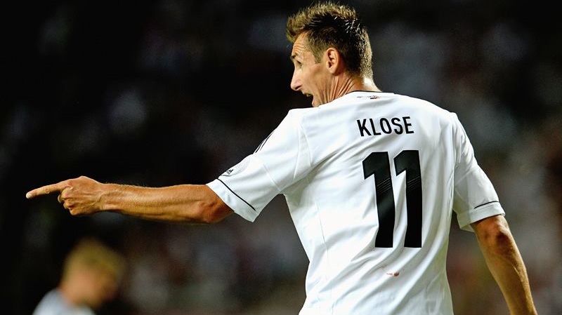 33401797_892370627601685_4894482818568028160_n