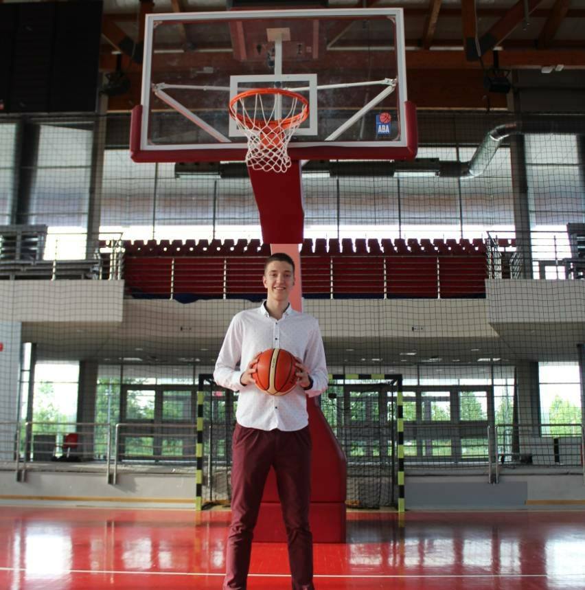 35061146_1217762798360531_4533786564492263424_n