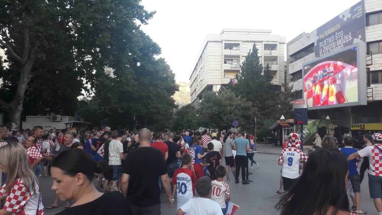 36745627_10155877019607979_8483293027941482496_n