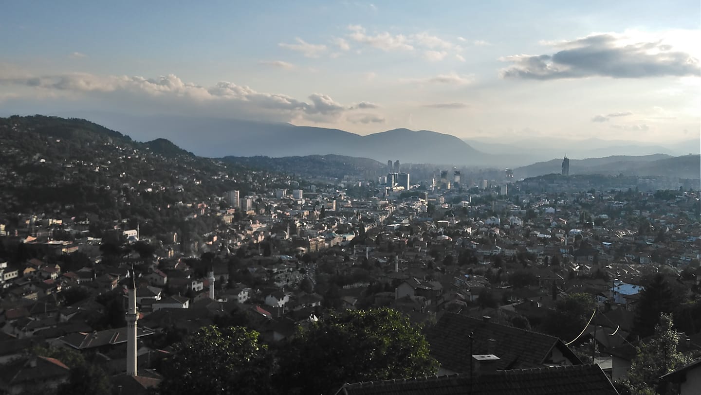 37678322_490282998077547_5466487207294402560_o