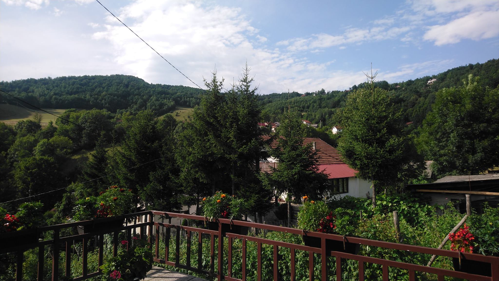 38143511_497167197389127_7681254253880410112_o