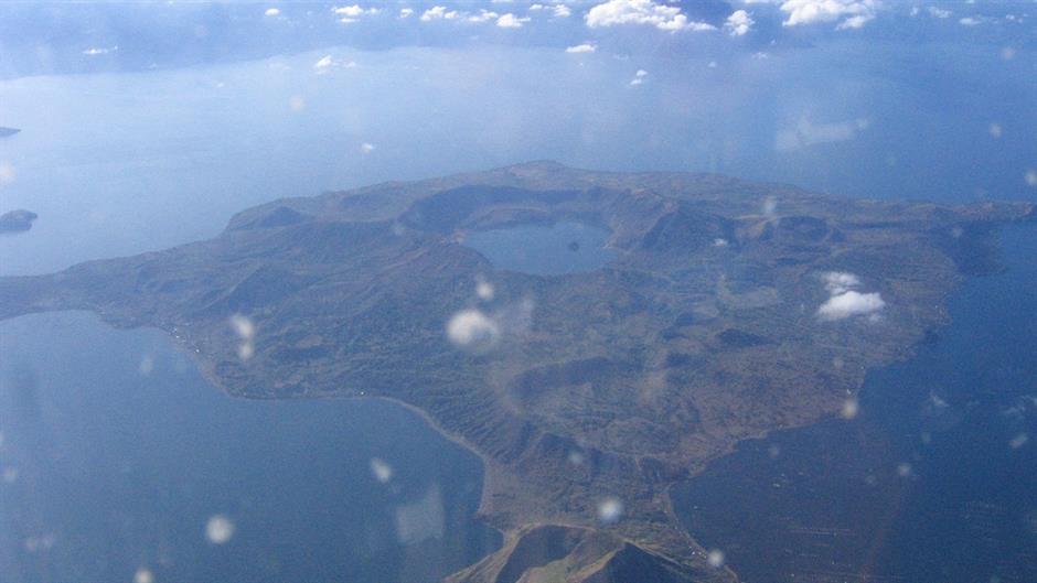 407645419_e485589762_b