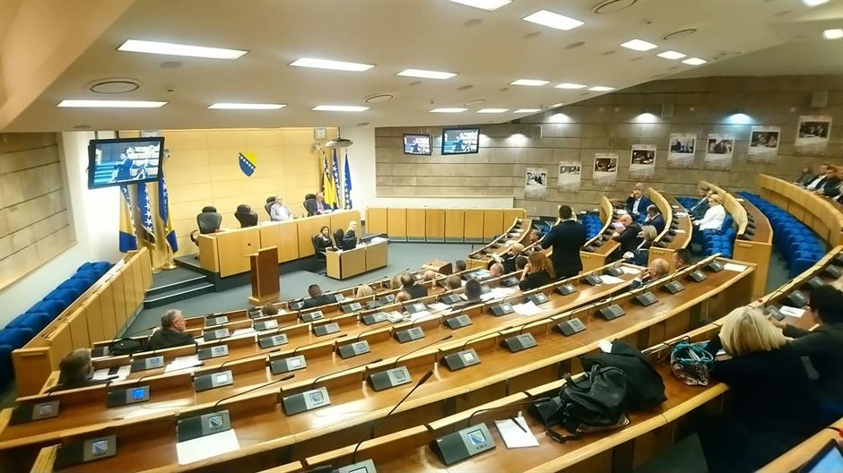 42649083_249374802441391_1169354367308922880_n