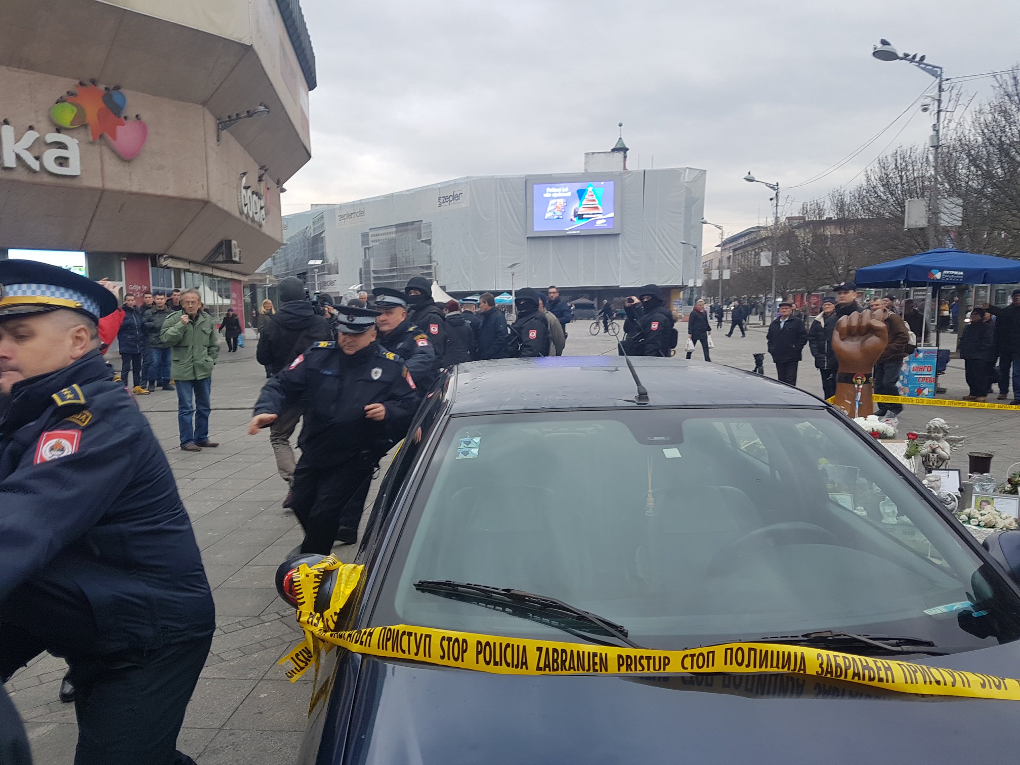 48427538_748462905535167_5020624075316264960_o