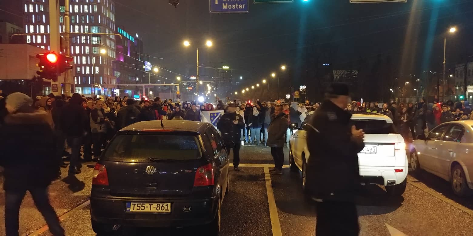 48987090_1611687215597744_7575965832153399296_n