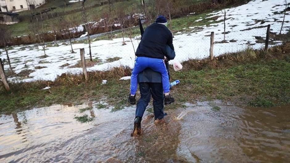 51783730_403394733768268_2544043510357557248_n